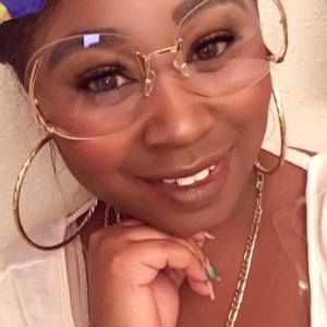 Meet your Posher, Sierra